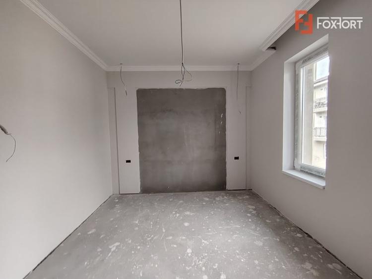 Apartament cu 2 camere decomandat în Giroc