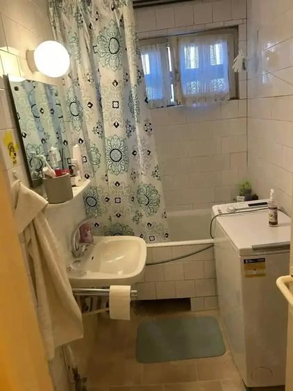 Apartament cu 4 camere semidecomandat în Favorit