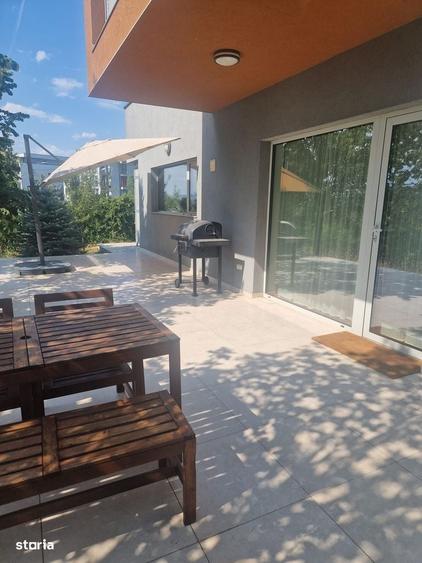 Casă cu 4 camere cu Teren 1701 Mp în Central