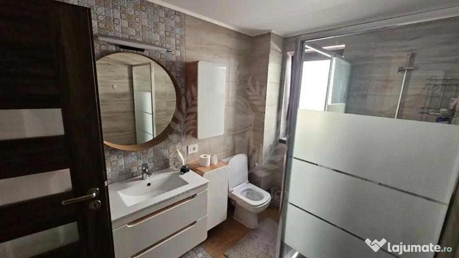 Casă cu 4 camere cu Teren 431 Mp în Central