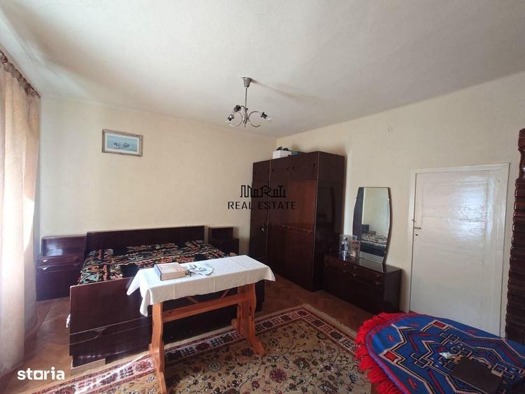 Casă cu 4 camere în Țebea