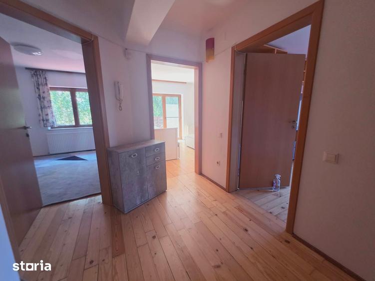Casă cu 4 camere cu Teren 250 Mp în Bunloc