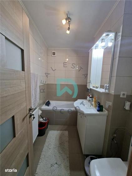 Apartament cu 2 camere semidecomandat în Centrul Istoric