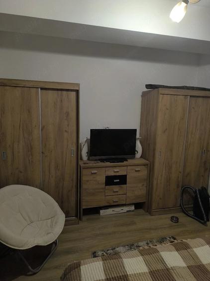 Apartament cu 2 camere decomandat în 1 Mai