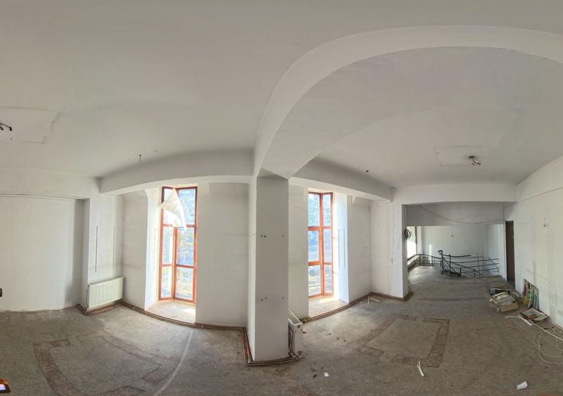 Spațiu comercial, de 237.30000305176 mp, în Turnișor