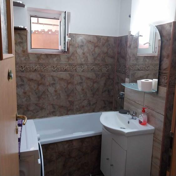 Spațiu comercial, de 55 mp, în Central