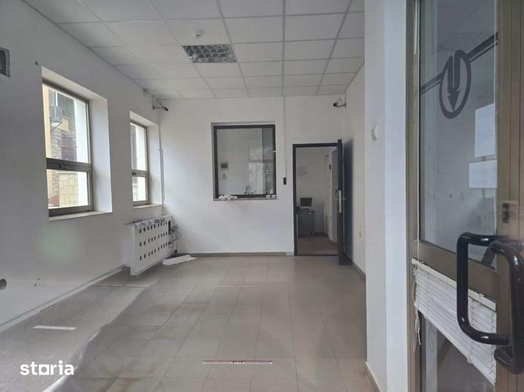 Spațiu comercial, de 35.2 mp, în Central