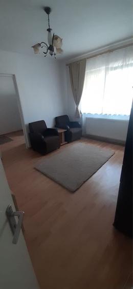 Apartament cu 2 camere decomandat în Exterior Vest