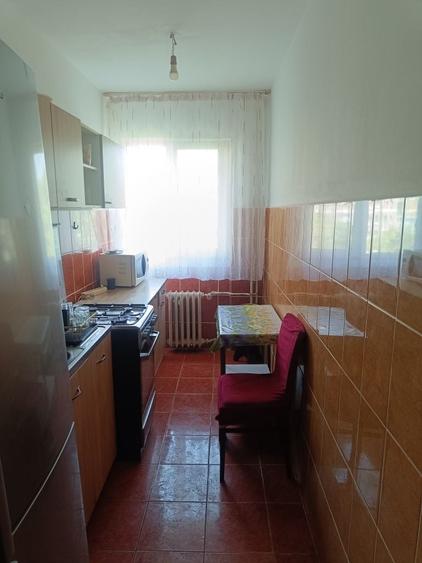 Apartament cu 2 camere decomandat în Exterior Vest