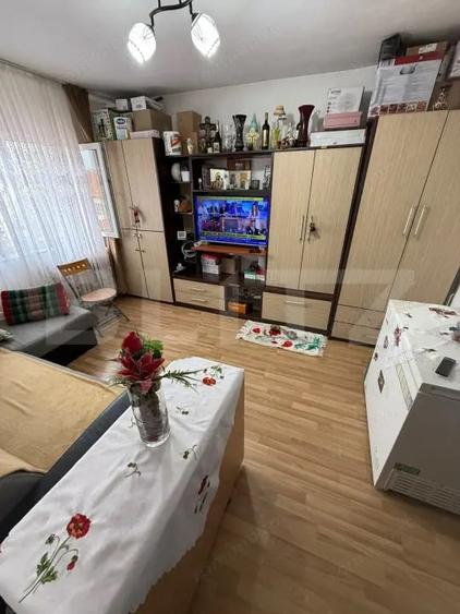 Garsonieră decomandată în Central