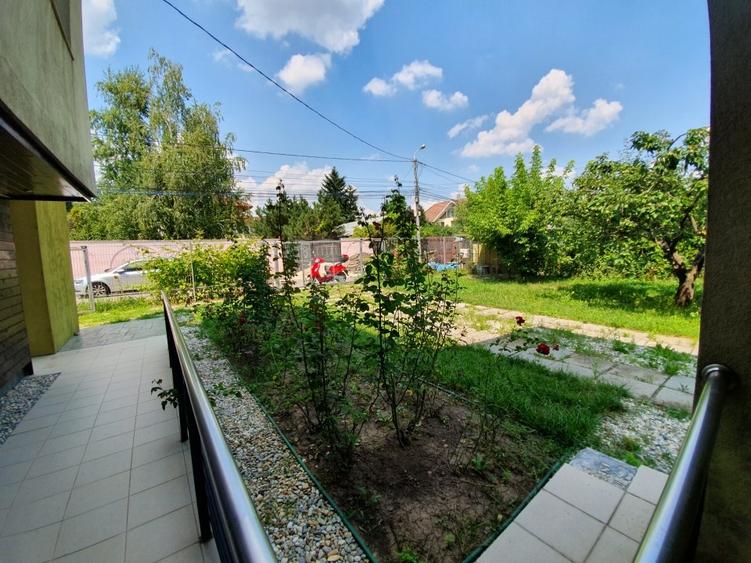 Casă cu 4 camere cu Canalizare în Băneasa