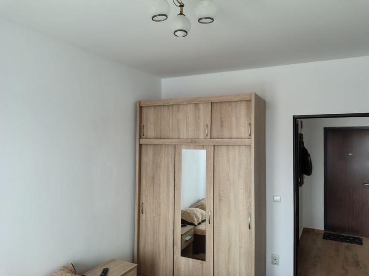 Apartament cu 2 camere semidecomandat în Lazaret