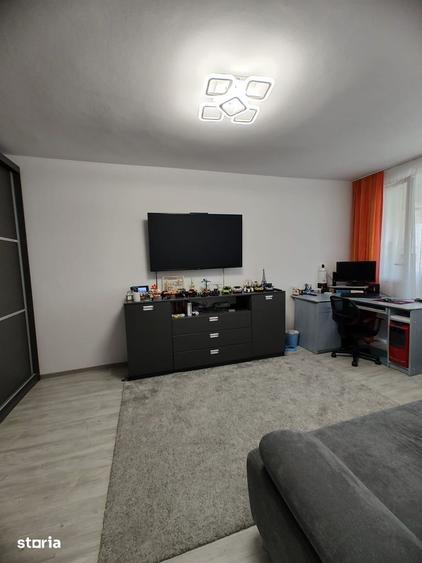 Apartament cu 2 camere decomandat în Decebal