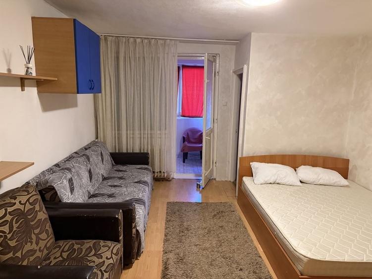 Garsonieră semidecomandată în Central