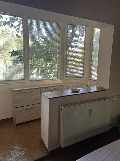 Apartament cu 2 camere decomandat în Apusului