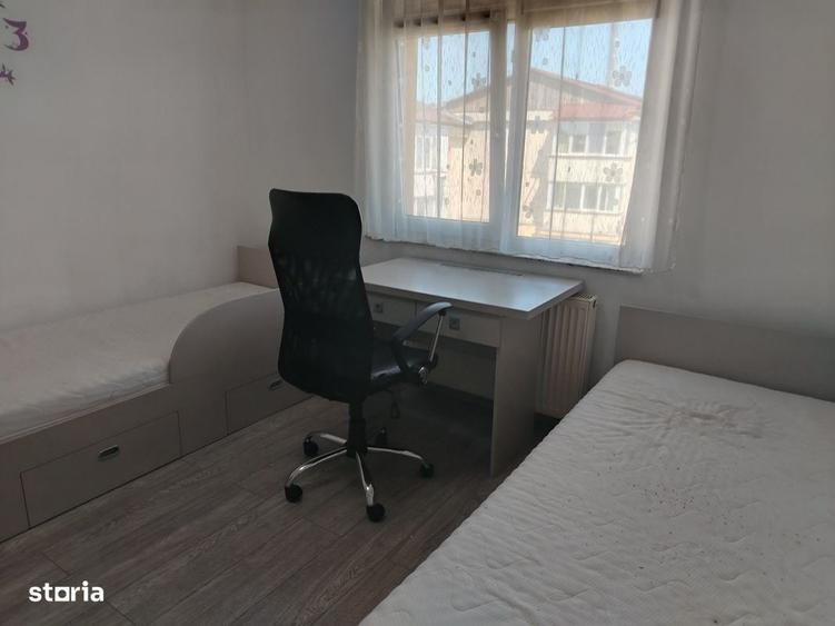 Apartament cu 2 camere decomandat în Republicii