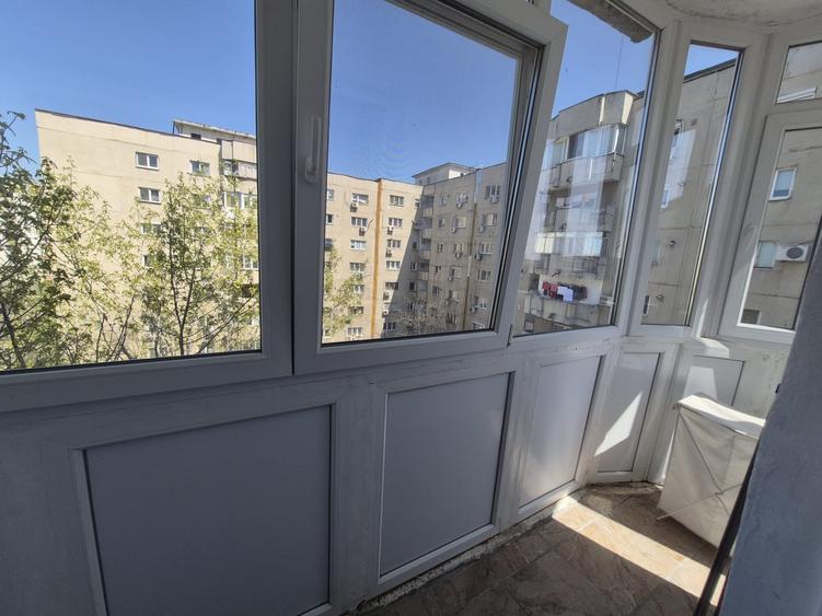 Garsonieră decomandată, mobilată în Vitan