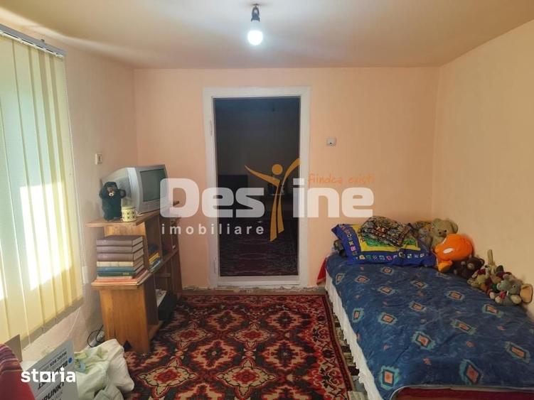 Casă cu 4 camere cu Teren 1075 Mp în Florești
