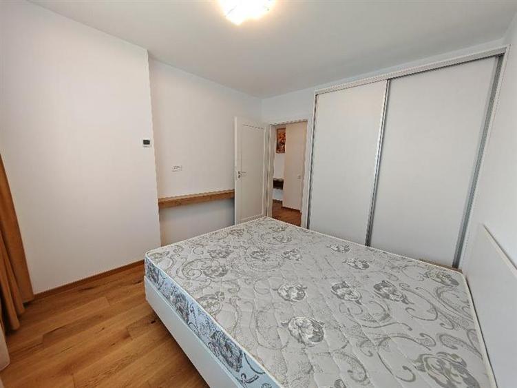 Apartament cu 3 camere decomandat, mobilat în Astra