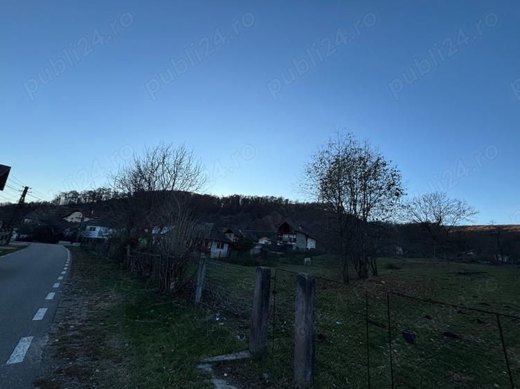 Teren de 1600 mp, în Mihăești