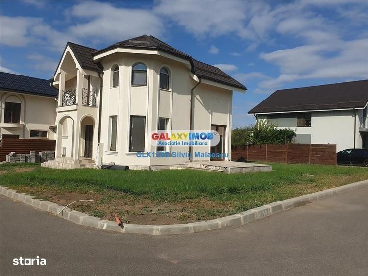 Casă cu 3 camere în Balotești