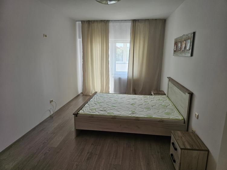 Apartament cu 2 camere decomandat în Drumul Taberei