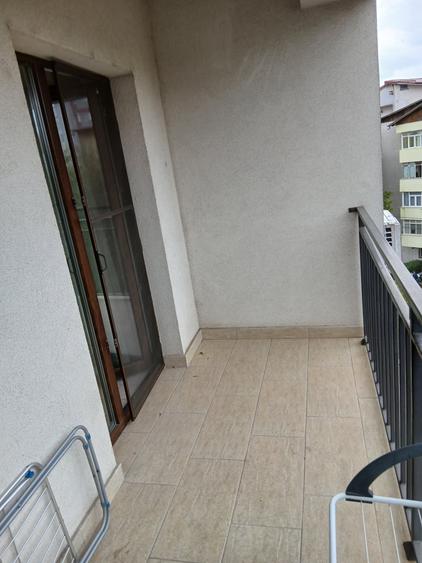 Apartament cu 2 camere decomandat în Nicolina