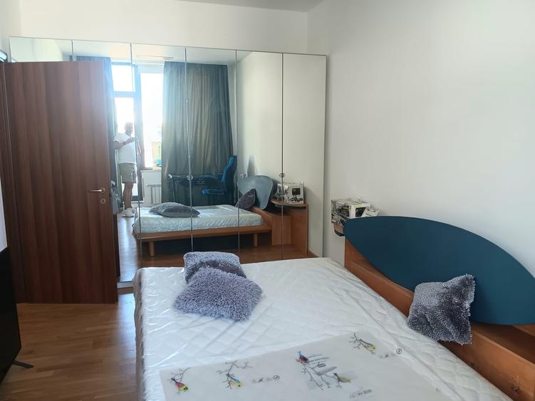 Apartament decomandat în Băneasa