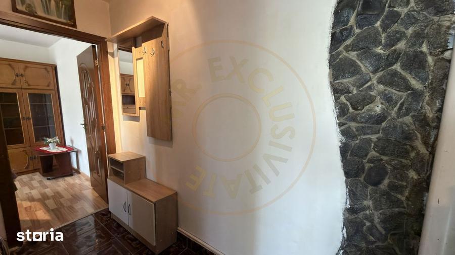 Apartament cu 2 camere semidecomandat, mobilat în Central