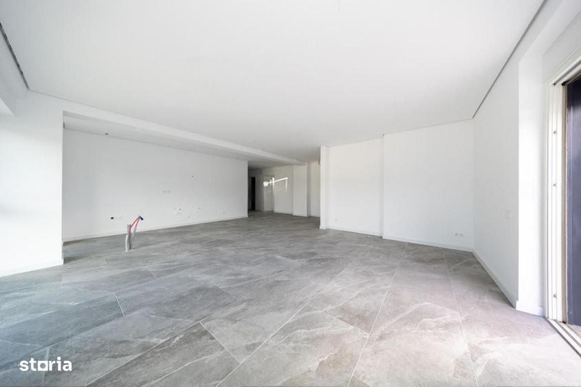 Apartament cu 4 camere în Central