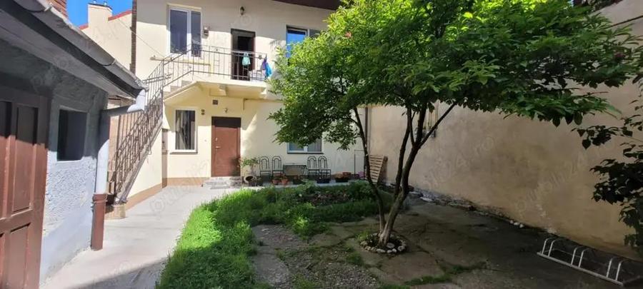 Casă cu 3 camere în Central
