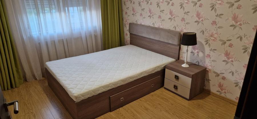 Apartament cu 3 camere decomandat în Decebal