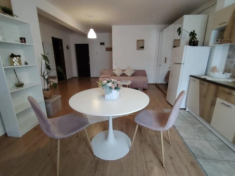 Apartament cu 2 camere semidecomandat în Florești