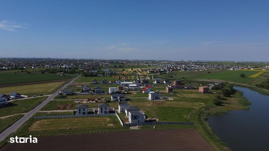 Teren de 450 mp, în Vidra