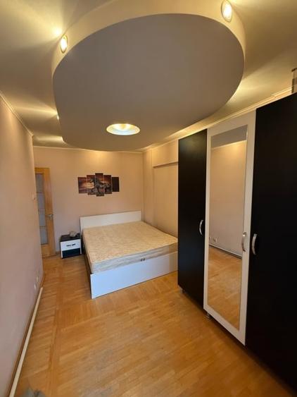 Apartament cu 3 camere decomandat în Moara de foc