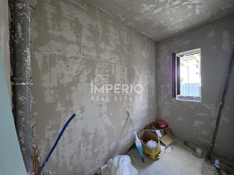 Duplex cu 4 camere cu Canalizare în Iris