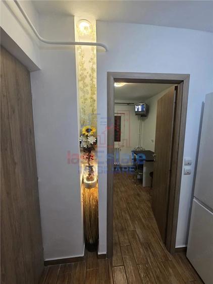 Apartament cu 2 camere decomandat în Filiași
