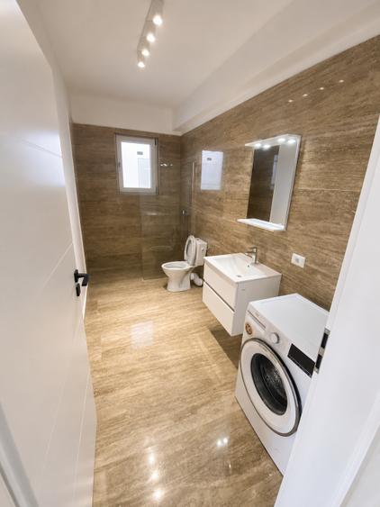 Casă individuală cu 4 camere cu Canalizare în Tunari