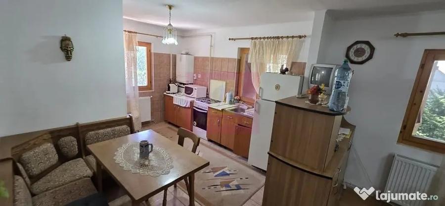 Vila cu 4 camere de vanzare in Busteni - 2