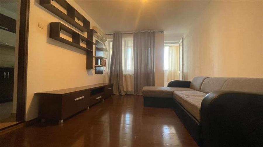 Apartament cu 2 camere semidecomandat în Vatra Luminoasă