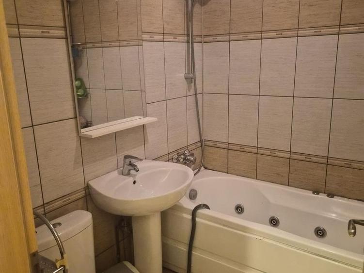 Apartament cu 2 camere semidecomandat în Brazda lui Novac