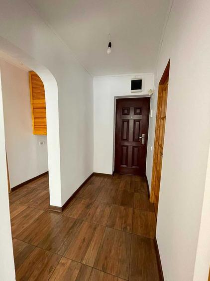 Apartament cu 2 camere decomandat în Exterior Vest