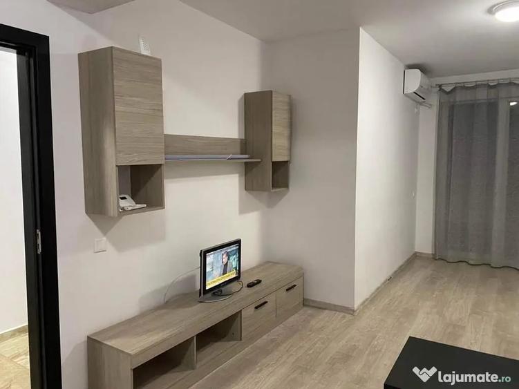 Apartament cu 2 camere decomandat în Ozana