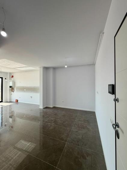 Apartament cu 2 camere semidecomandat în Torontalului