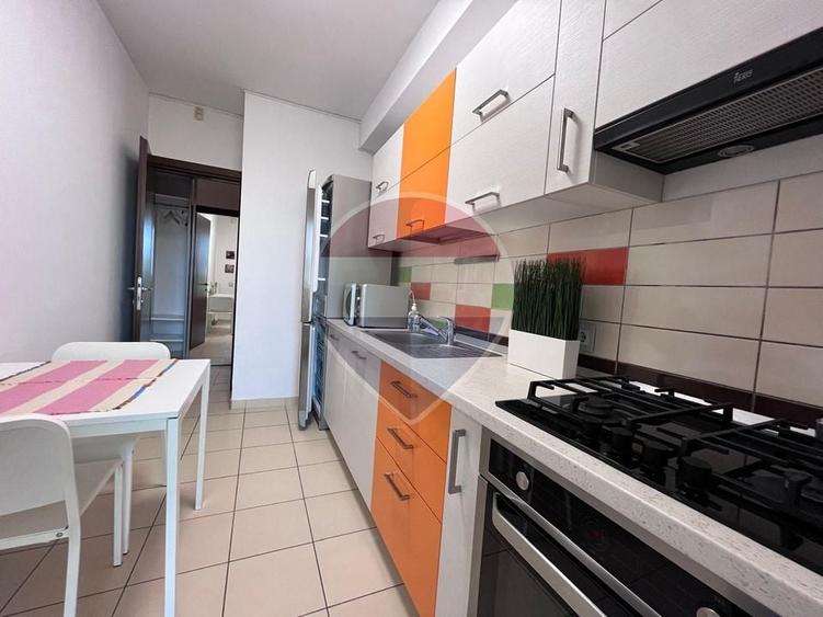 Apartament cu 2 camere decomandat, mobilat în Splaiul Unirii