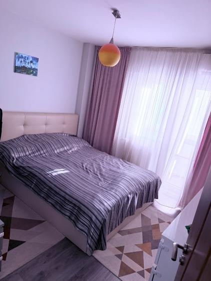 Apartament cu 3 camere decomandat, mobilat în Drumul Taberei