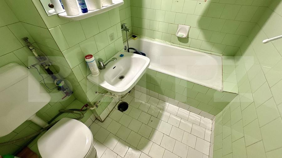 Apartament cu 3 camere decomandat în Nufărul