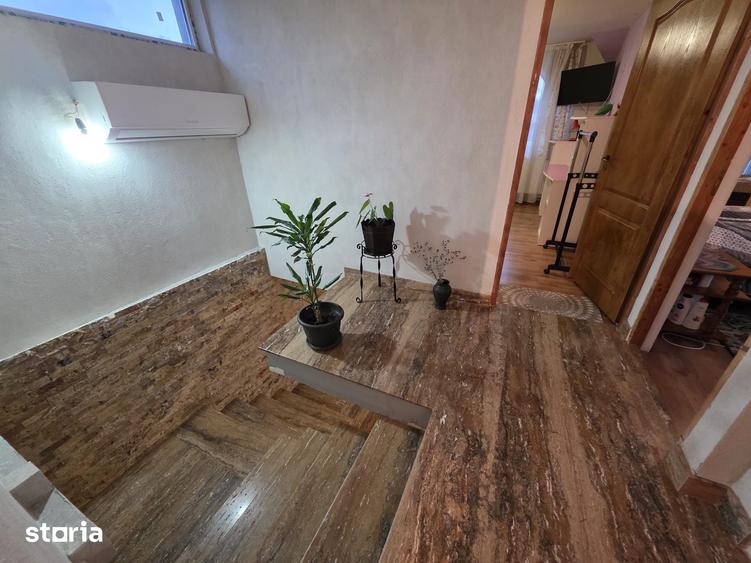 Casă cu 4 camere cu Teren 1600 Mp în Hărău
