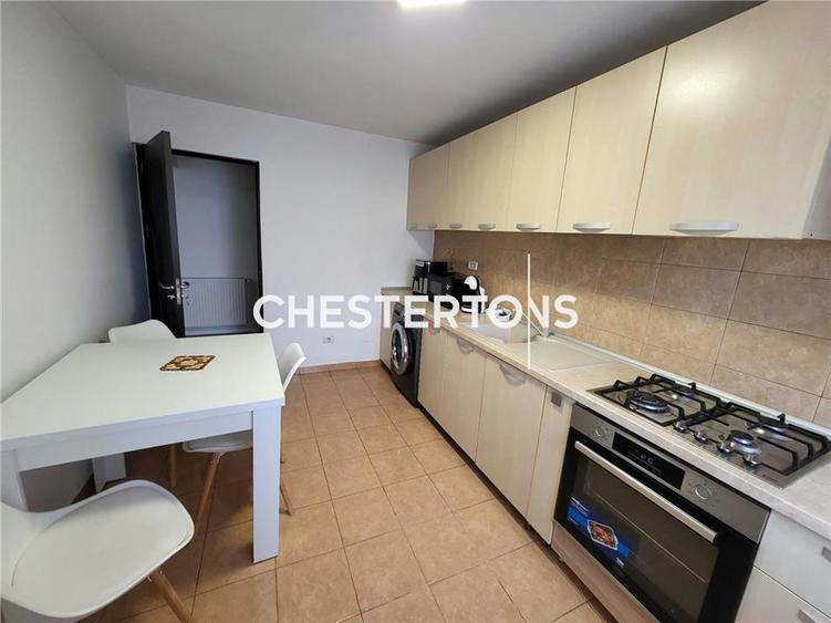 Apartament cu 3 camere decomandat, mobilat în Central
