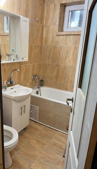 Apartament cu 2 camere semidecomandat în Tomis I